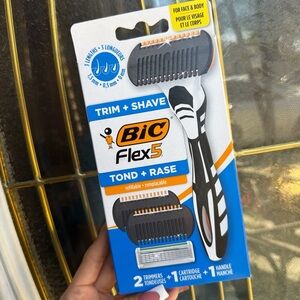 Flex5 Men's Grooming Kit - Black and Orange